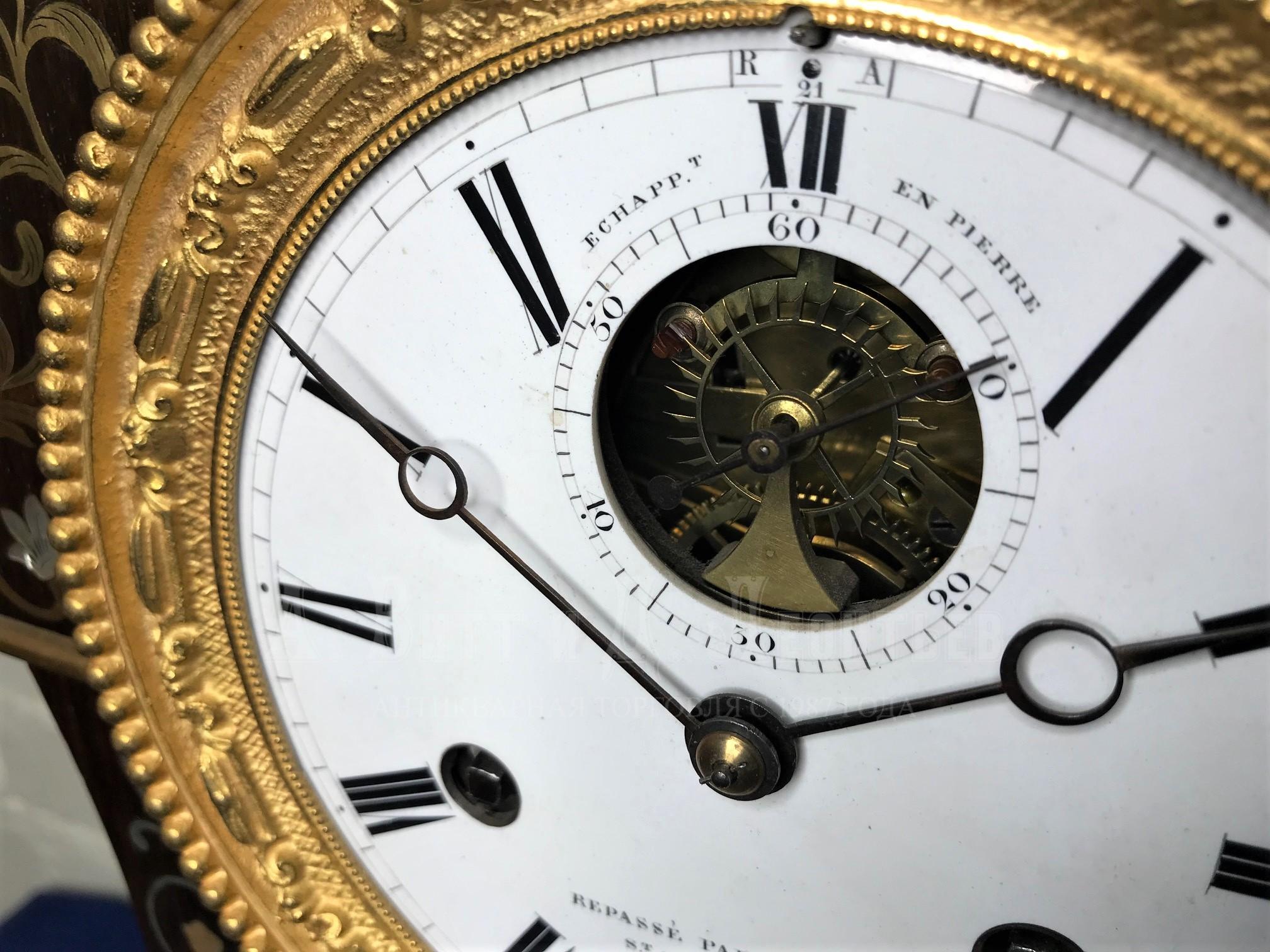 Инкрустированные часы Крейц антикварные каминные деревянные русские старинные